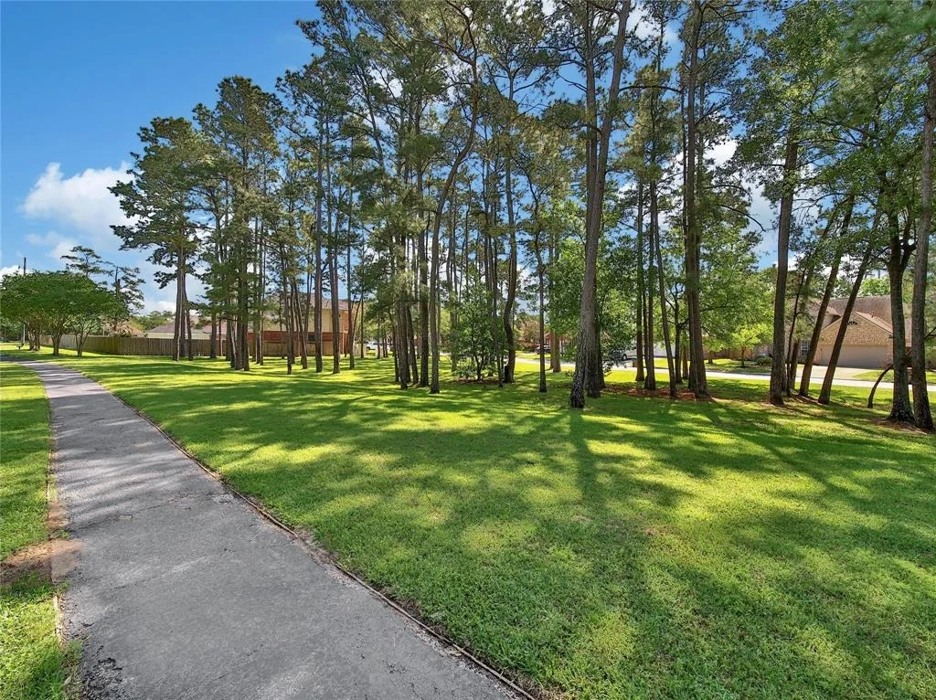 Photo of 15811 Chapel Lake Drive
