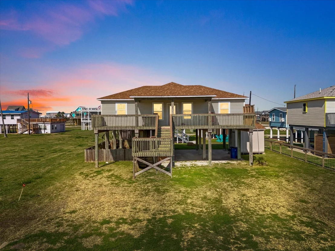 Photo of 1206 Middle Drive W