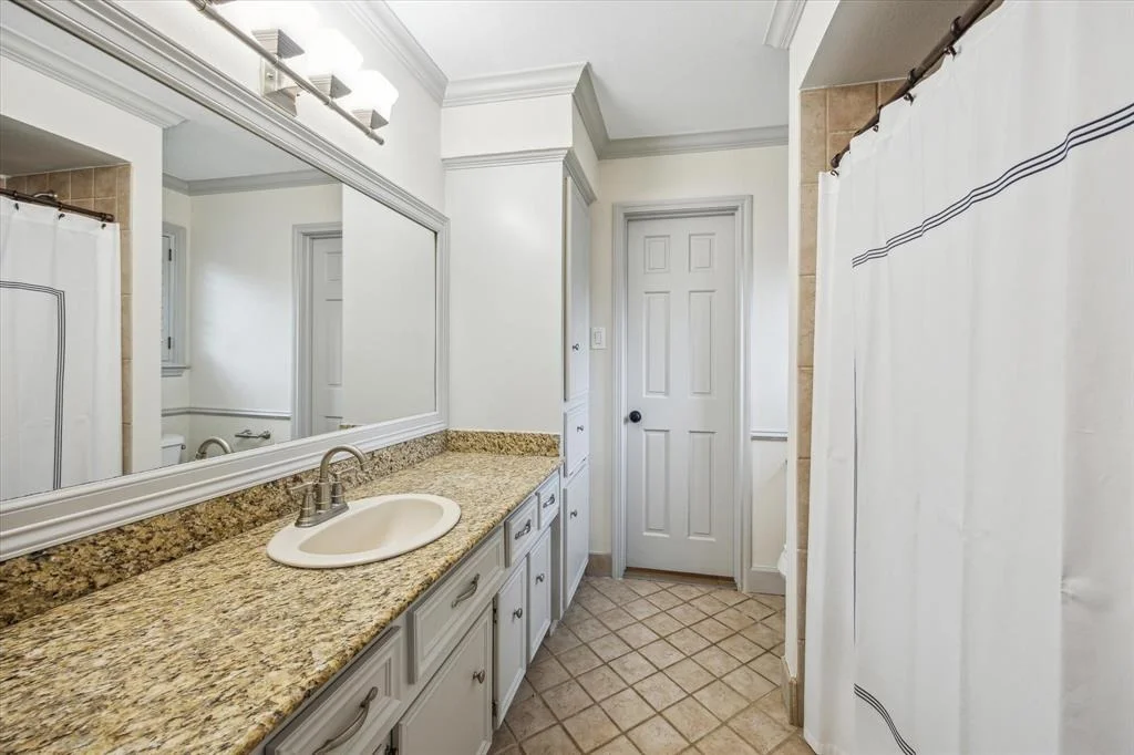 Photo of 14707 Carolcrest Drive
