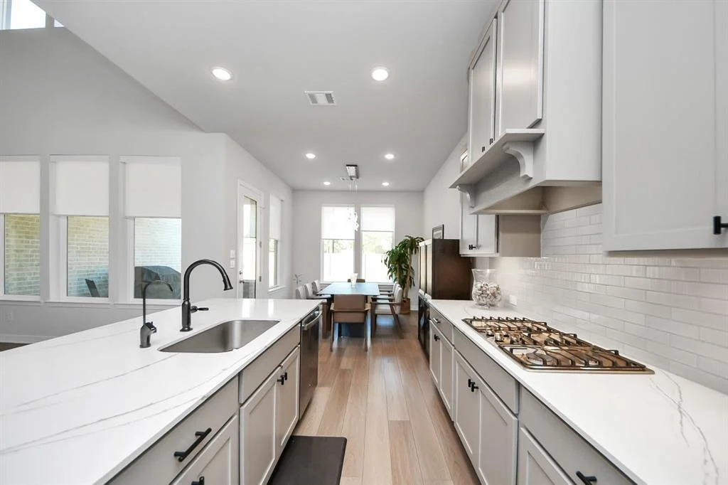 Photo of 9403 Cedros Valley Drive