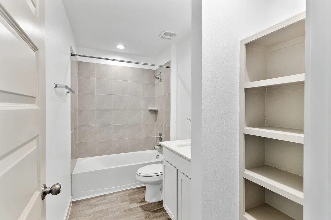 Photo of 103 Lakeway Circle