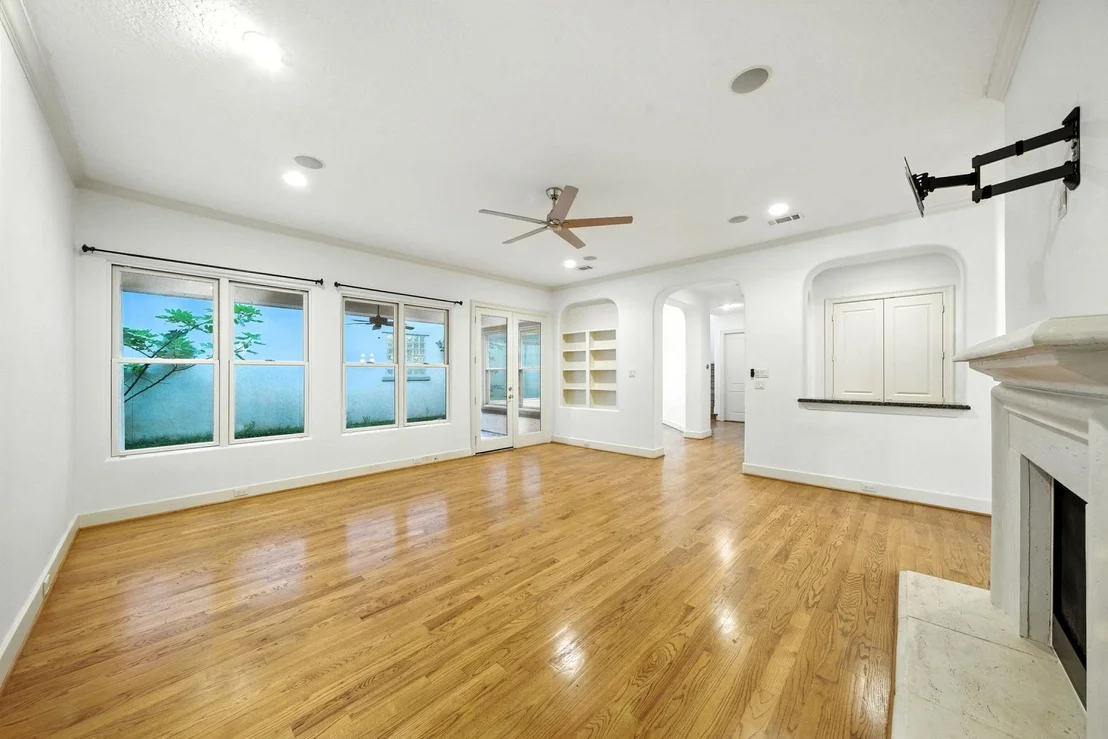 Photo of 2714 Stuart Manor