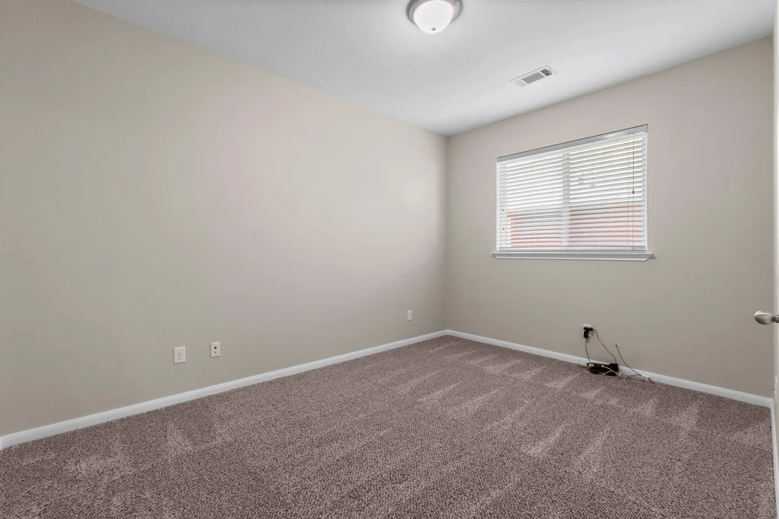 Photo of 984 Arbor Glen
