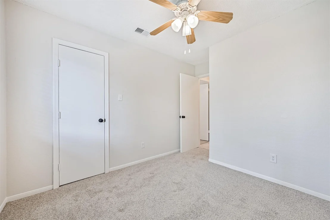 Photo of 3107 Deer Trail Drive