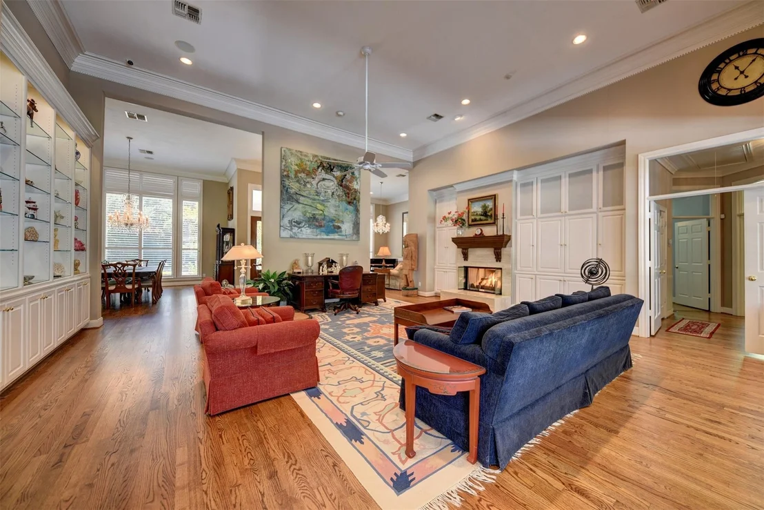 Photo of 851 Elm Drive