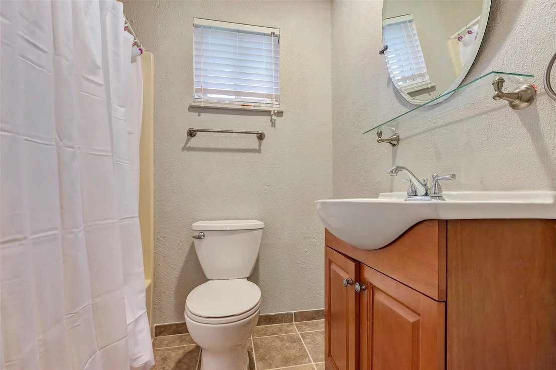 Photo of 302 Walnut Cove