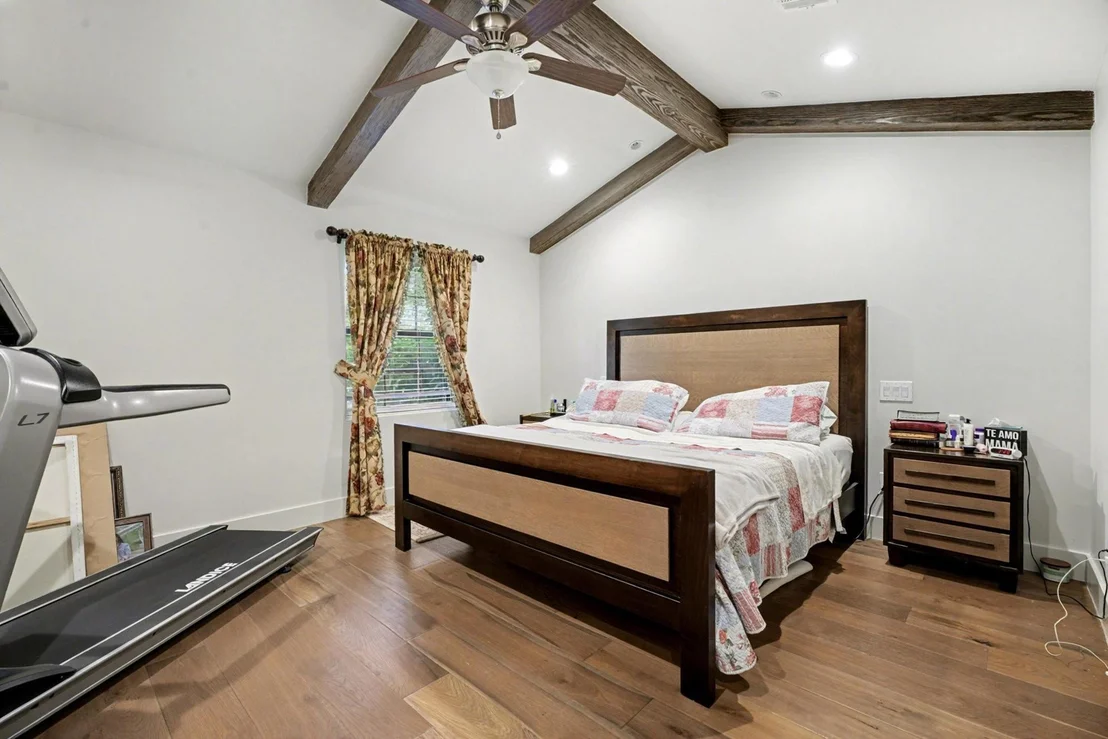 Photo of 8515 Edgemoor Drive