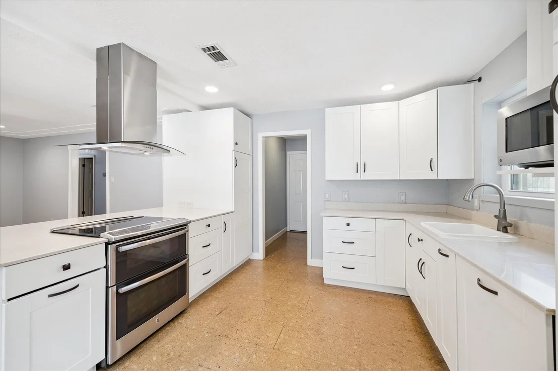 Photo of 2214 Wickburn Drive