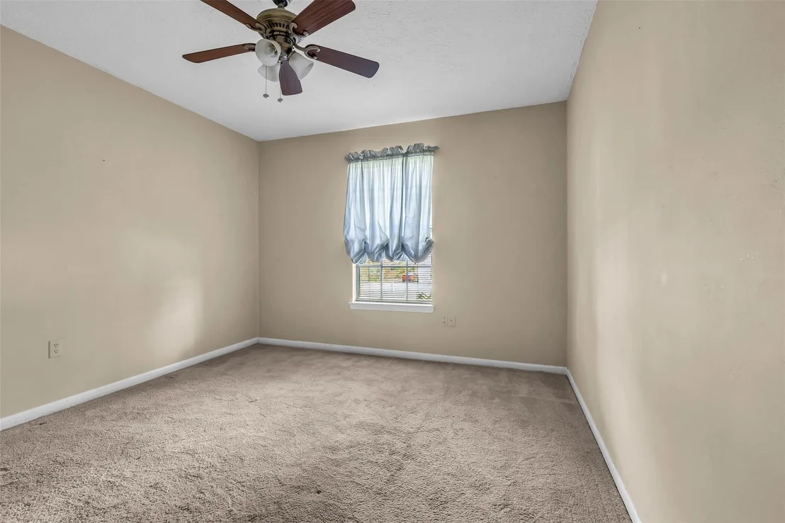 Photo of 168 Greenleaf Lane