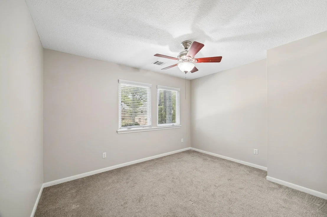 Photo of 2906 Eagle Creek Drive
