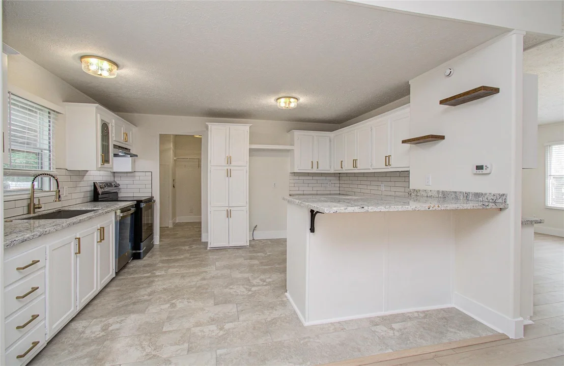 Photo of 4537 Grand Oaks Drive