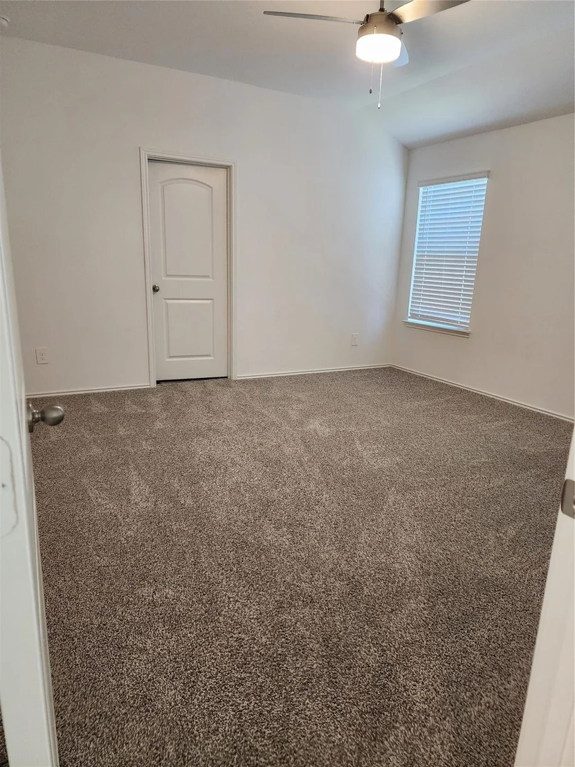 Photo of 5203 Mossdale Bluff Lane