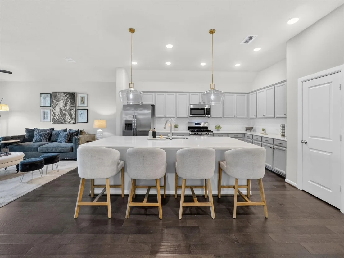 Photo of 4926 Morrison Drive