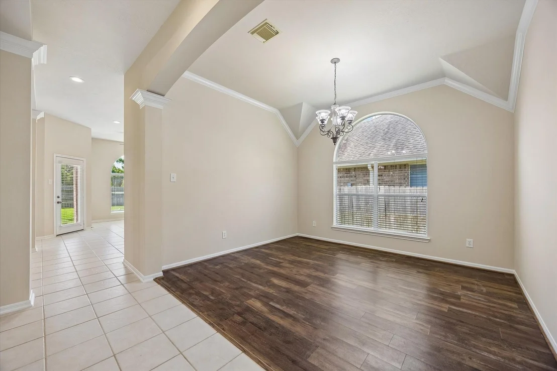 Photo of 2807 Falcon Knoll Lane