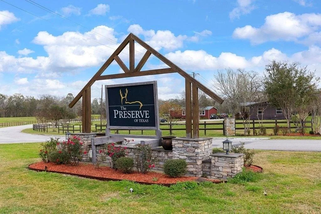 Photo of 454 Lakeview Drive