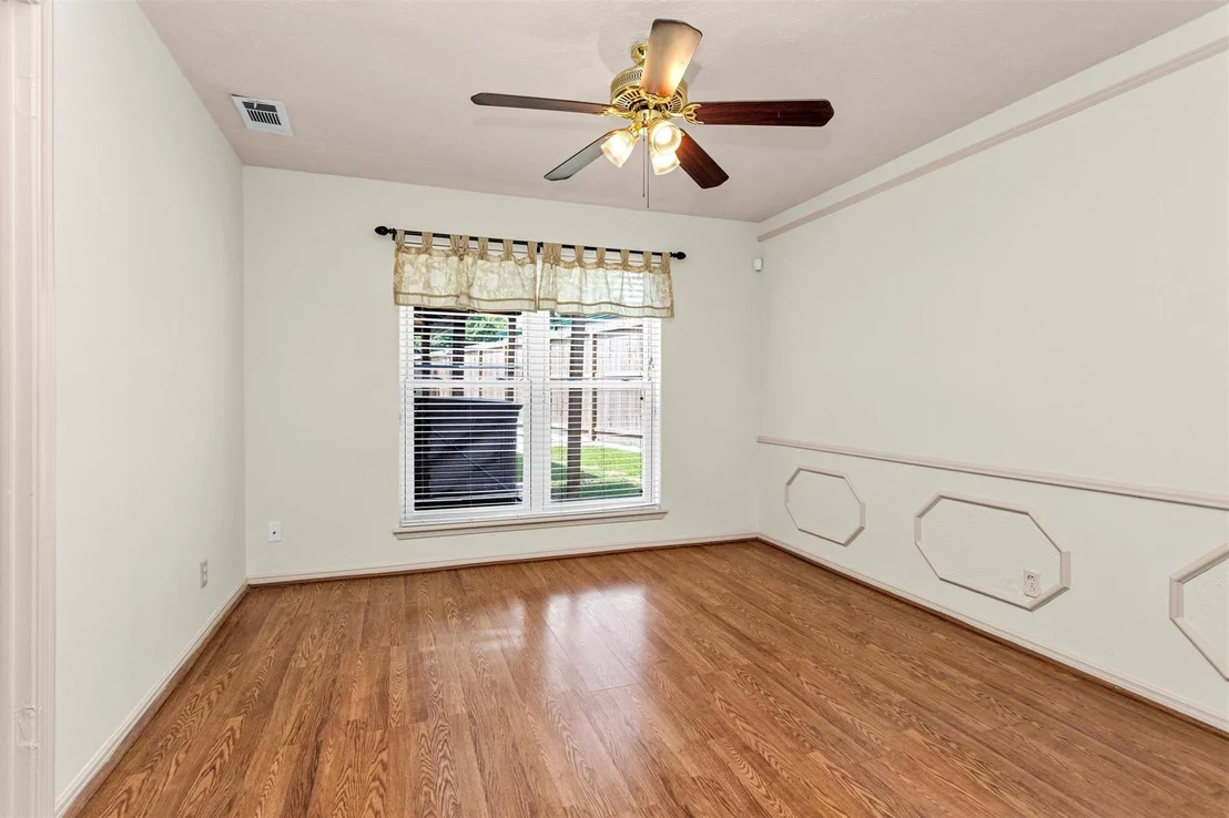 Photo of 8231 Glencliffe Lane