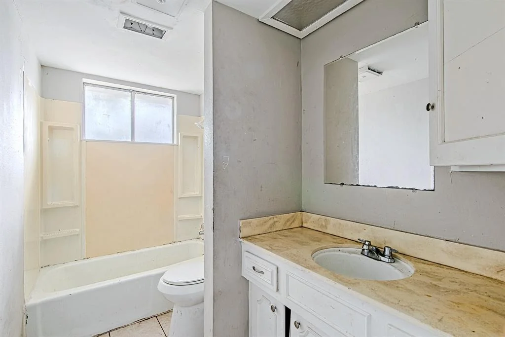 Photo of 1006 Fruitvale Drive