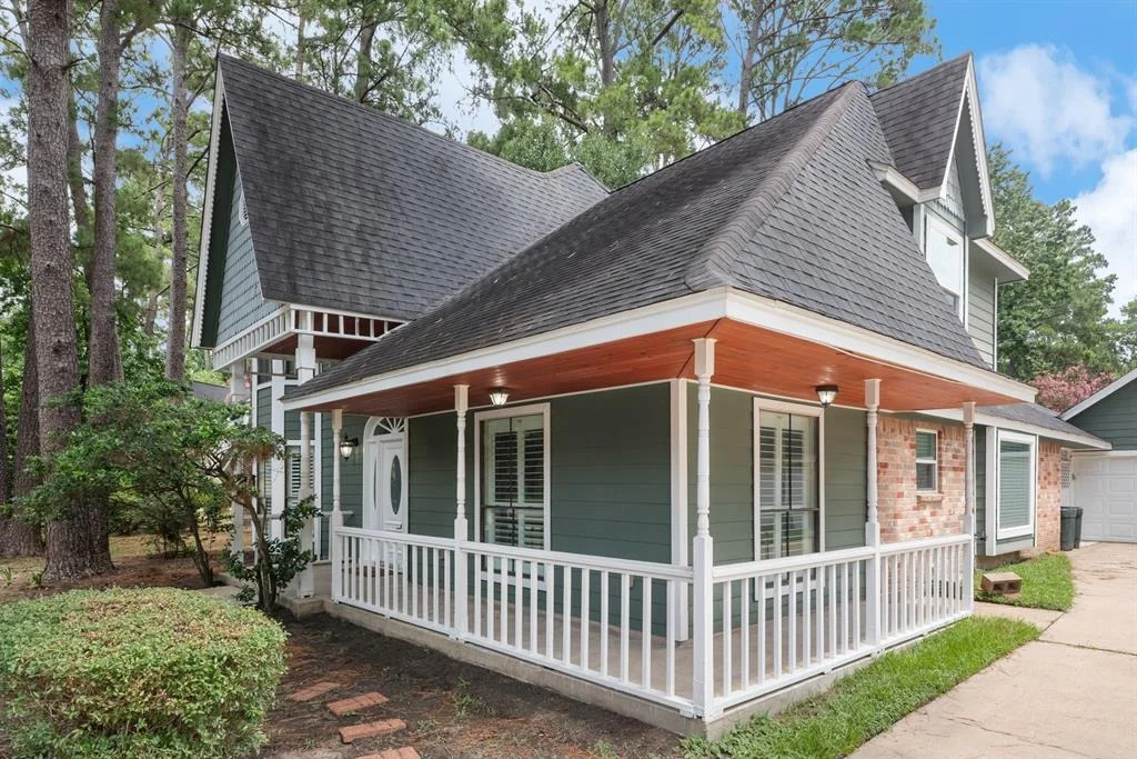 Photo of 2822 Roseheath Lane