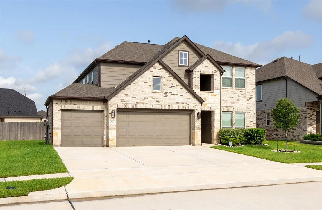 Photo of 2927 Neem Tree Lane