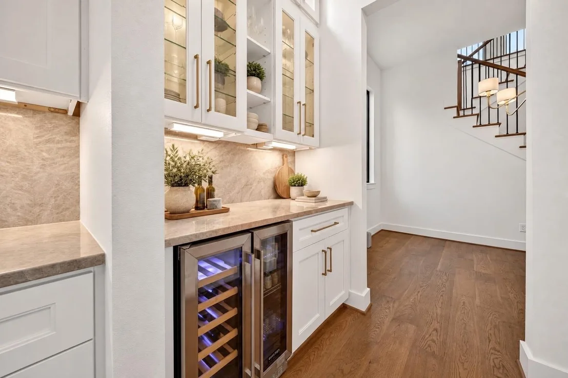 Photo of 1634 Antoine Drive