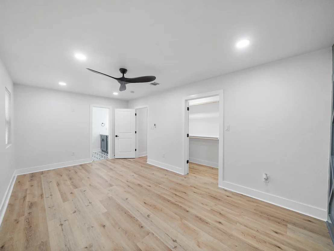 Photo of 5203 Brookmeade Drive