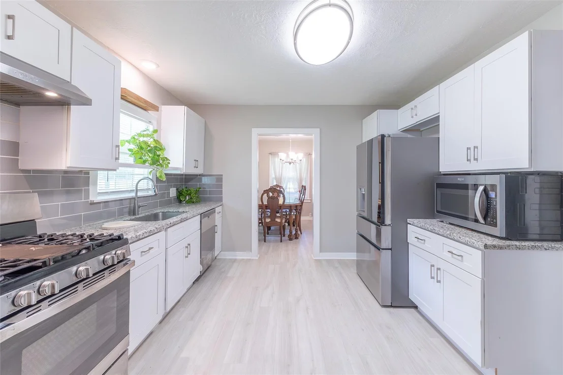 Photo of 2118 Rolling Hills Road