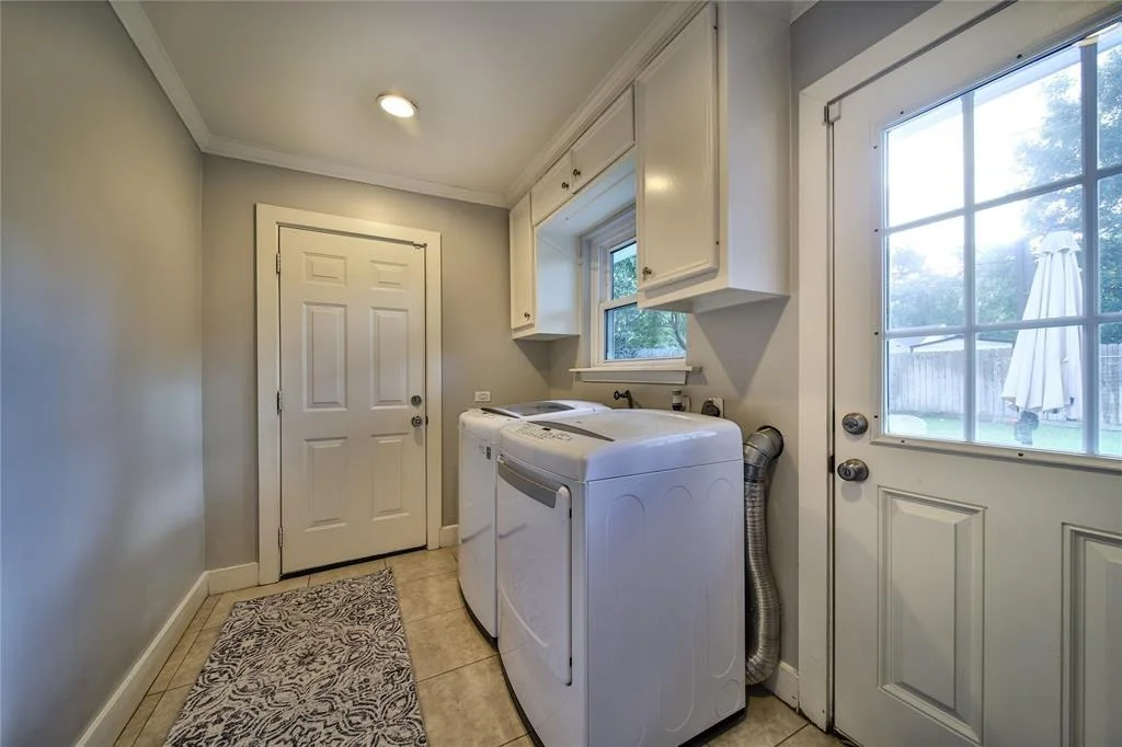 Photo of 1626 Springwood Drive