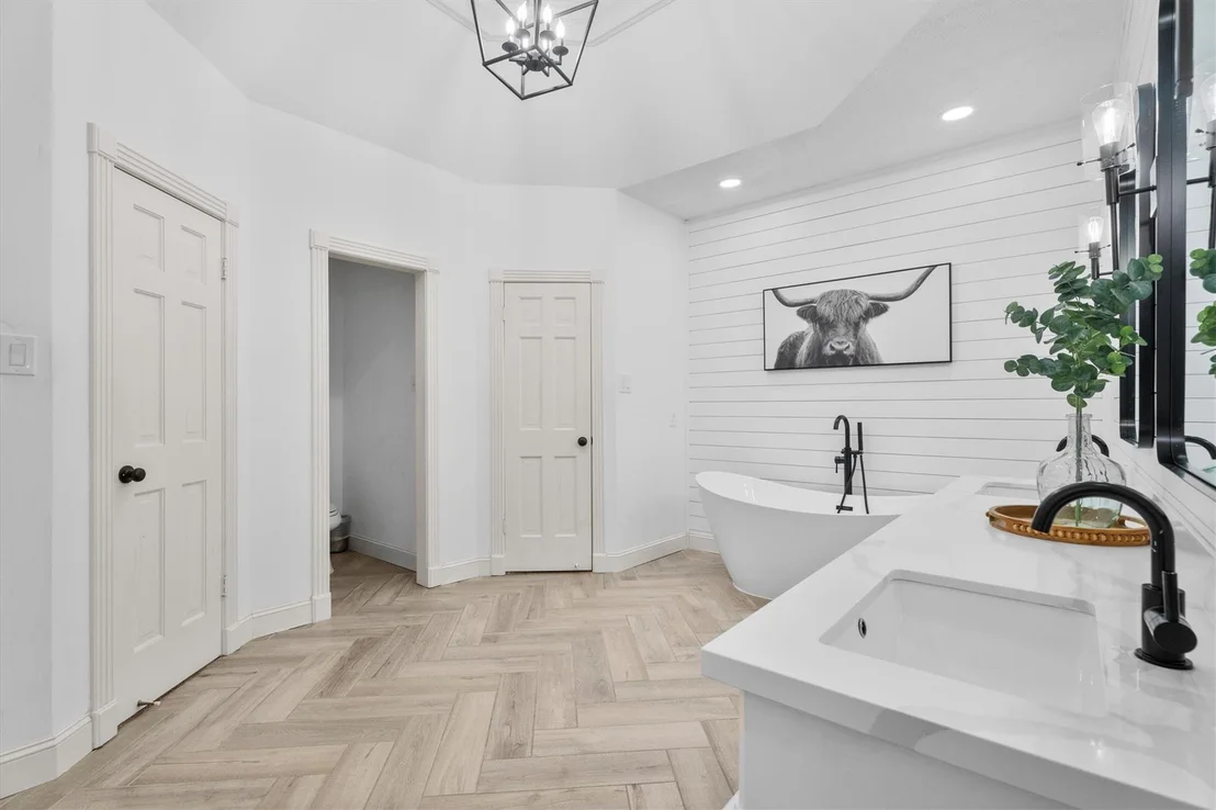Photo of 16023 Mickleham Drive
