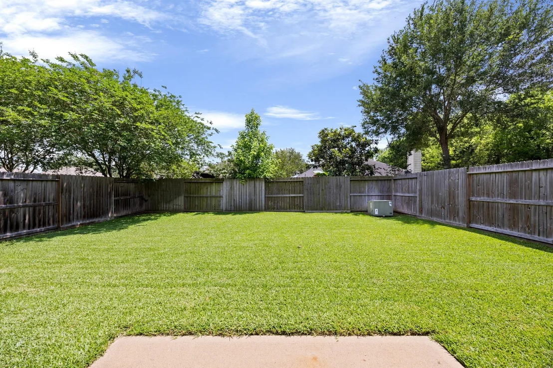Photo of 7206 Toad Hollow