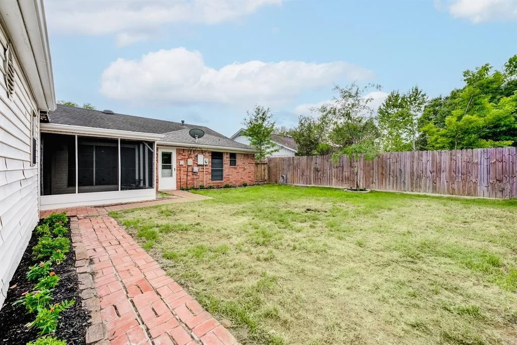 Photo of 16602 Cairnway Drive