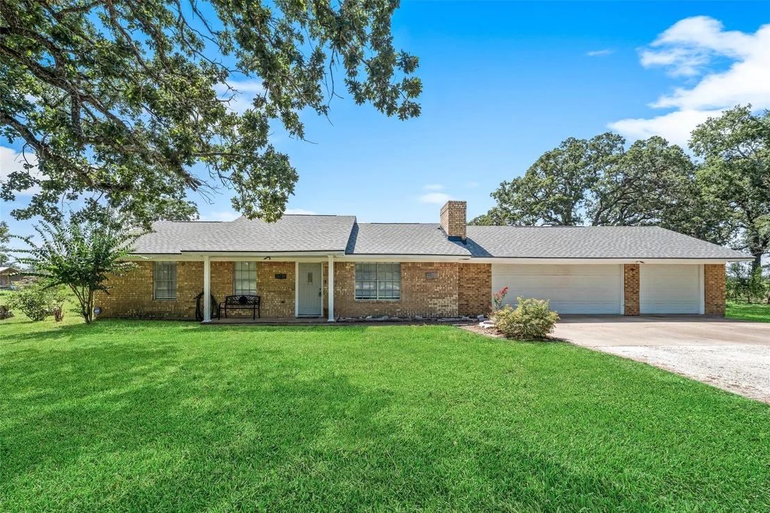 Photo of 25739 Old Howth Road