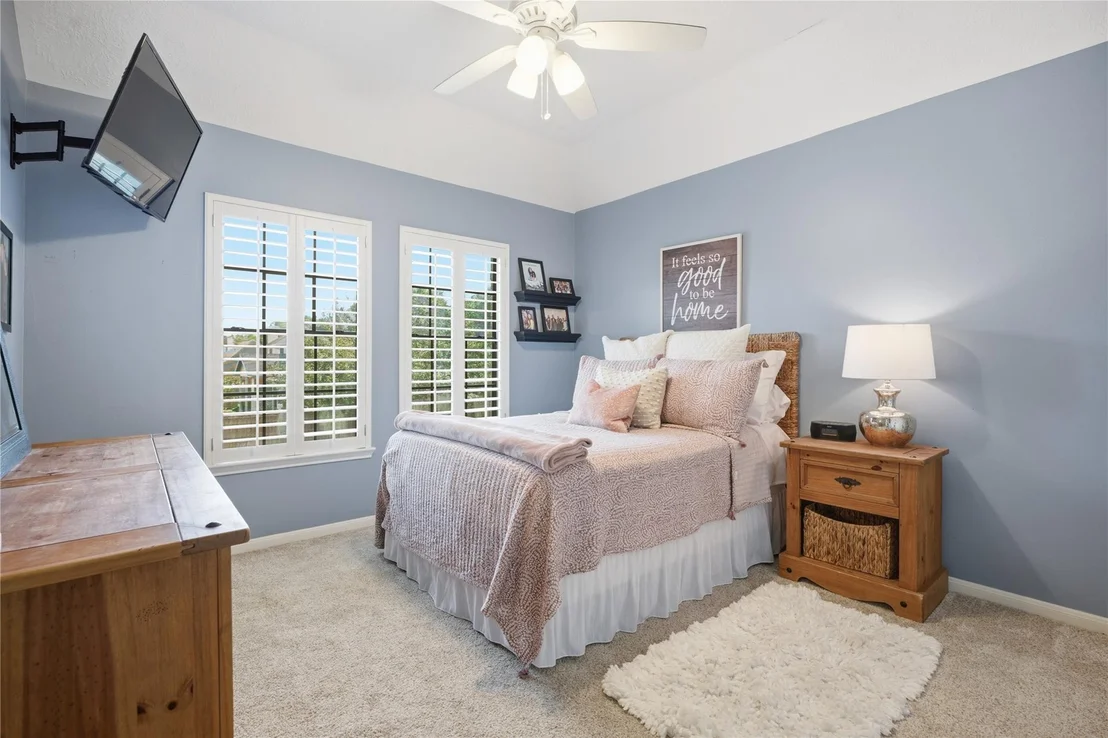 Photo of 6603 Stone Briar Drive
