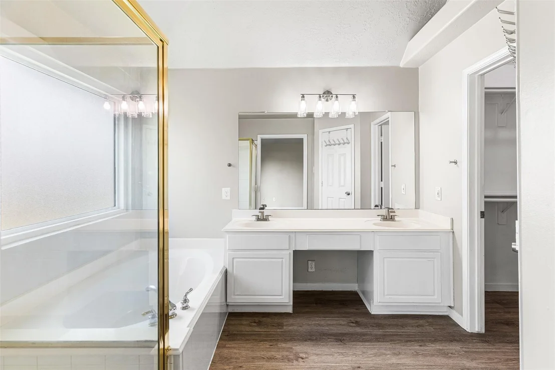 Photo of 6703 Walnut Square