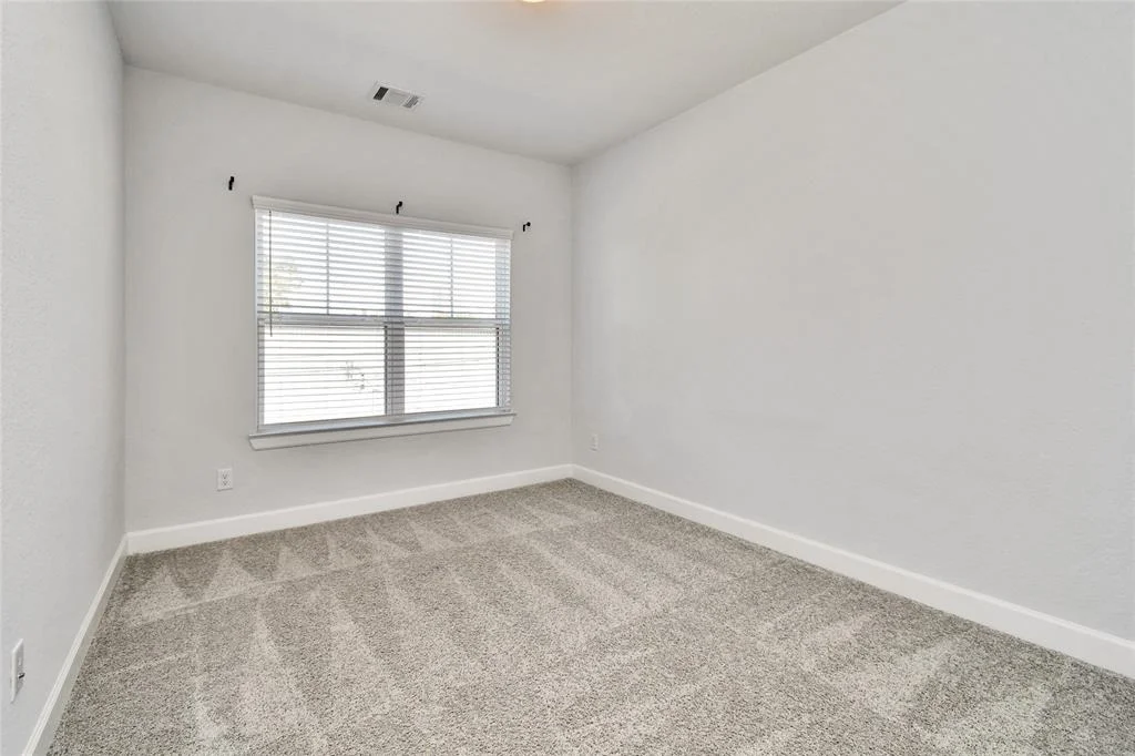 Photo of 305 Willard Street