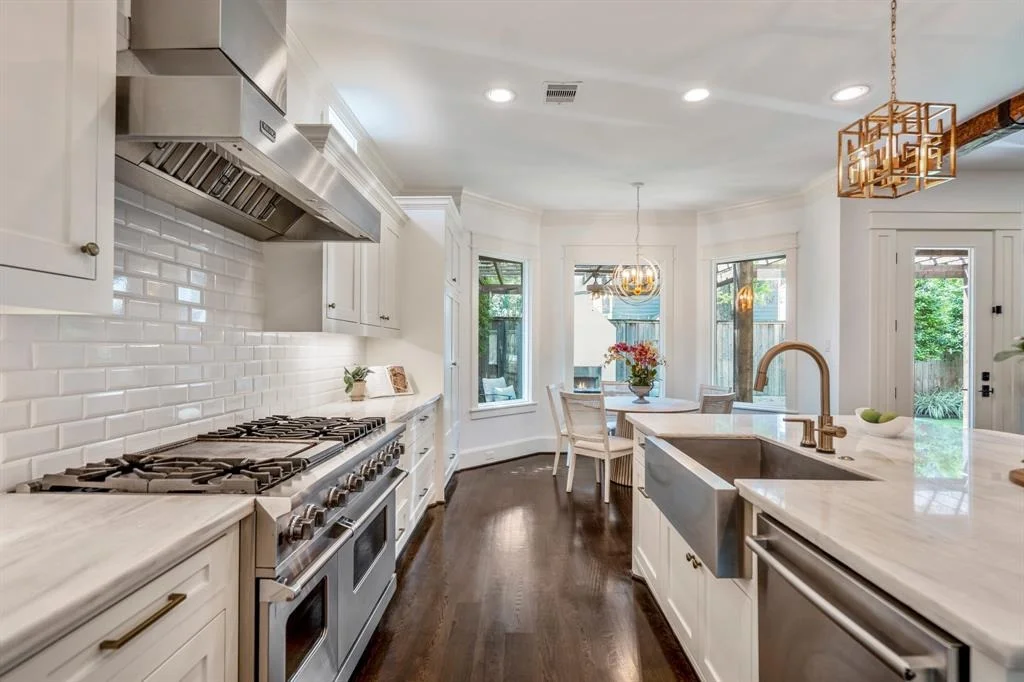 Photo of 6022 Lake Street