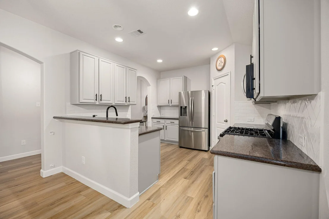 Photo of 922 Fife Drive