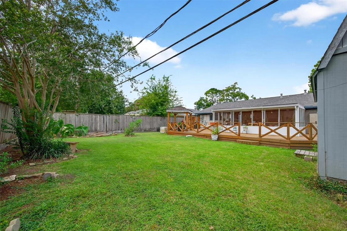 Photo of 7207 Pine Grove Drive