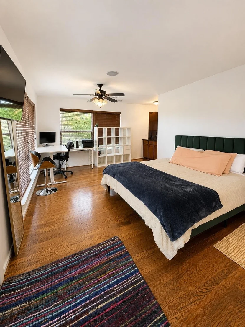 Photo of 1216 Cliffview Drive