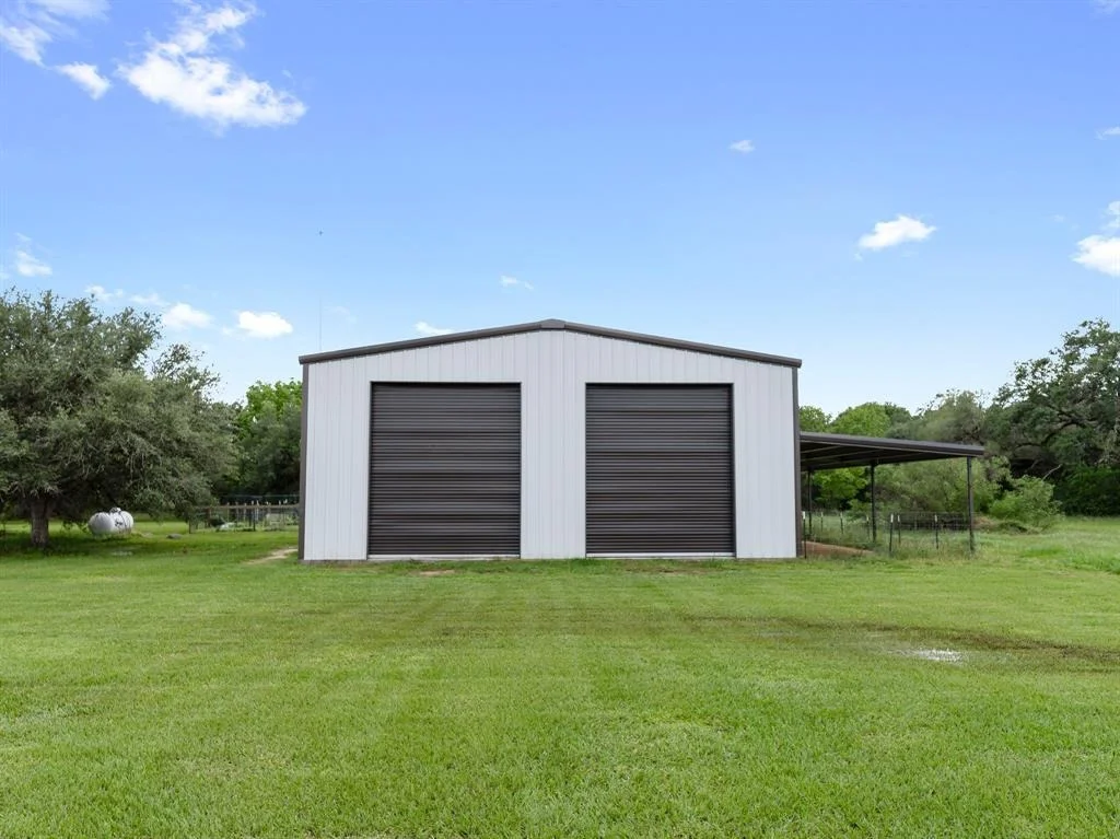 Photo of 44 Center Tree Drive