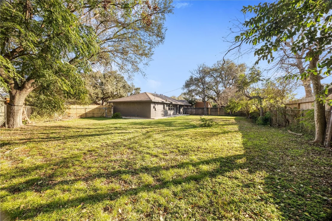 Photo of 11106 Huggins Drive