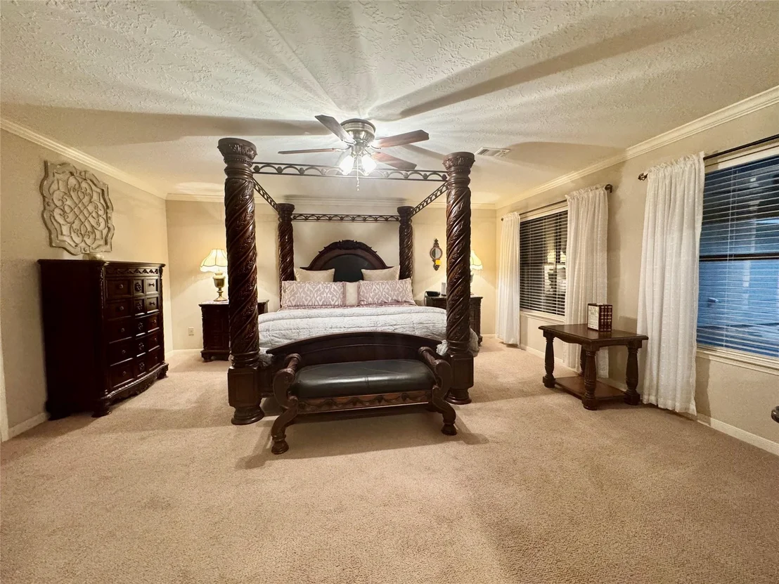 Photo of 125 Clear Springs