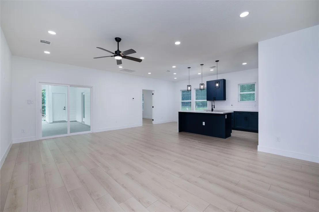 Photo of 414 Peach Point Lane