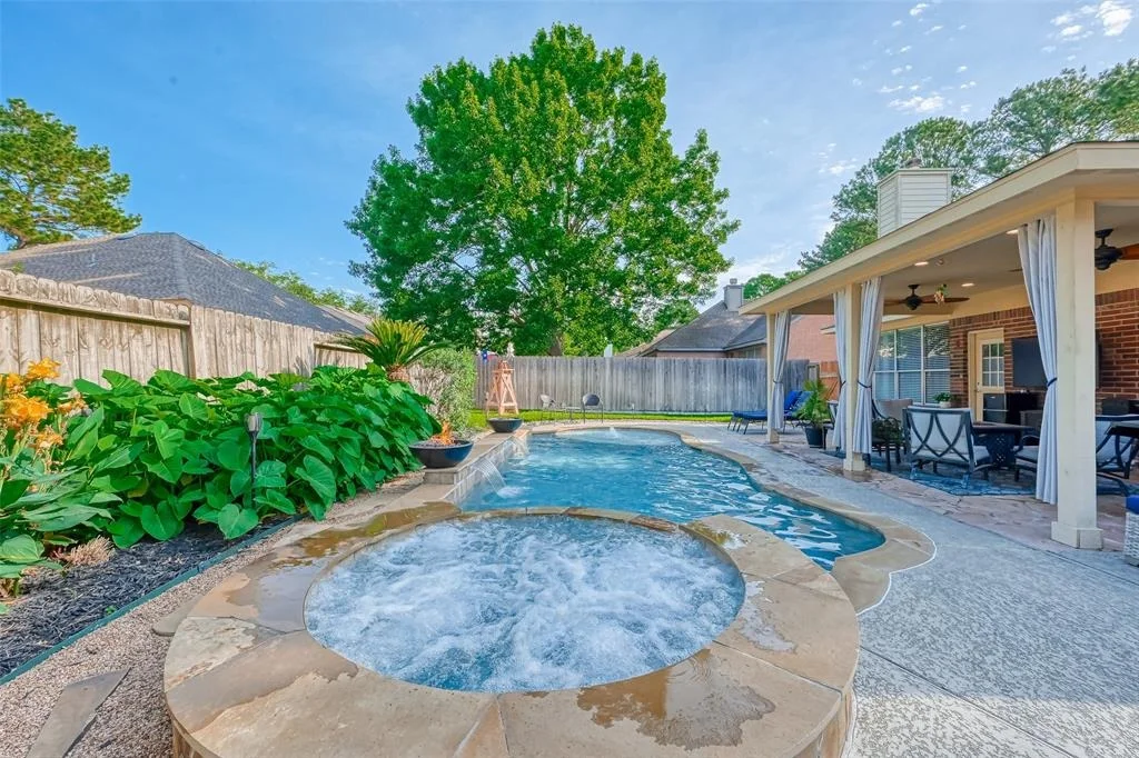 Photo of 14507 Huntmont Drive