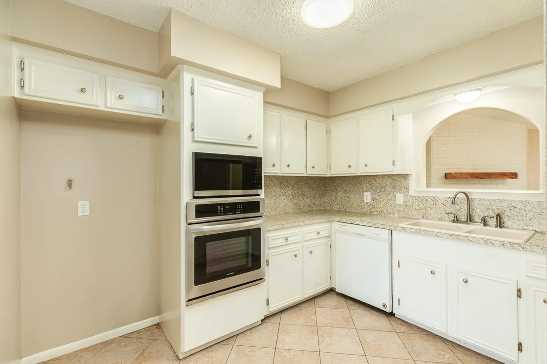Photo of 232 Wayne Dr
