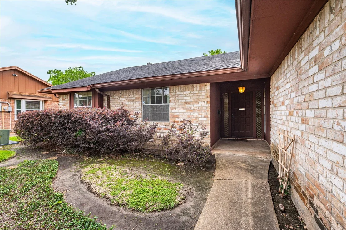 Photo of 10223 Kirkglen Drive