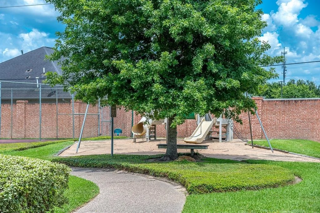 Photo of 22118 Fielder Drive