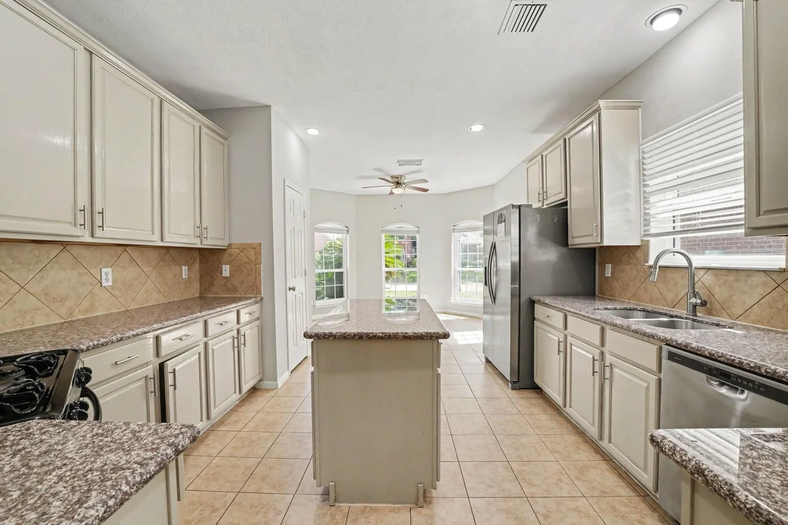 Photo of 21415 Santa Clara Drive