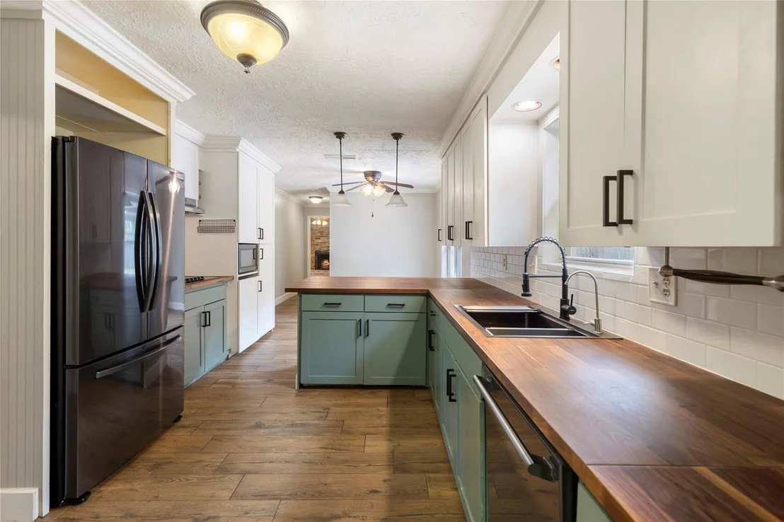 Photo of 8215 Winding Hill Lane