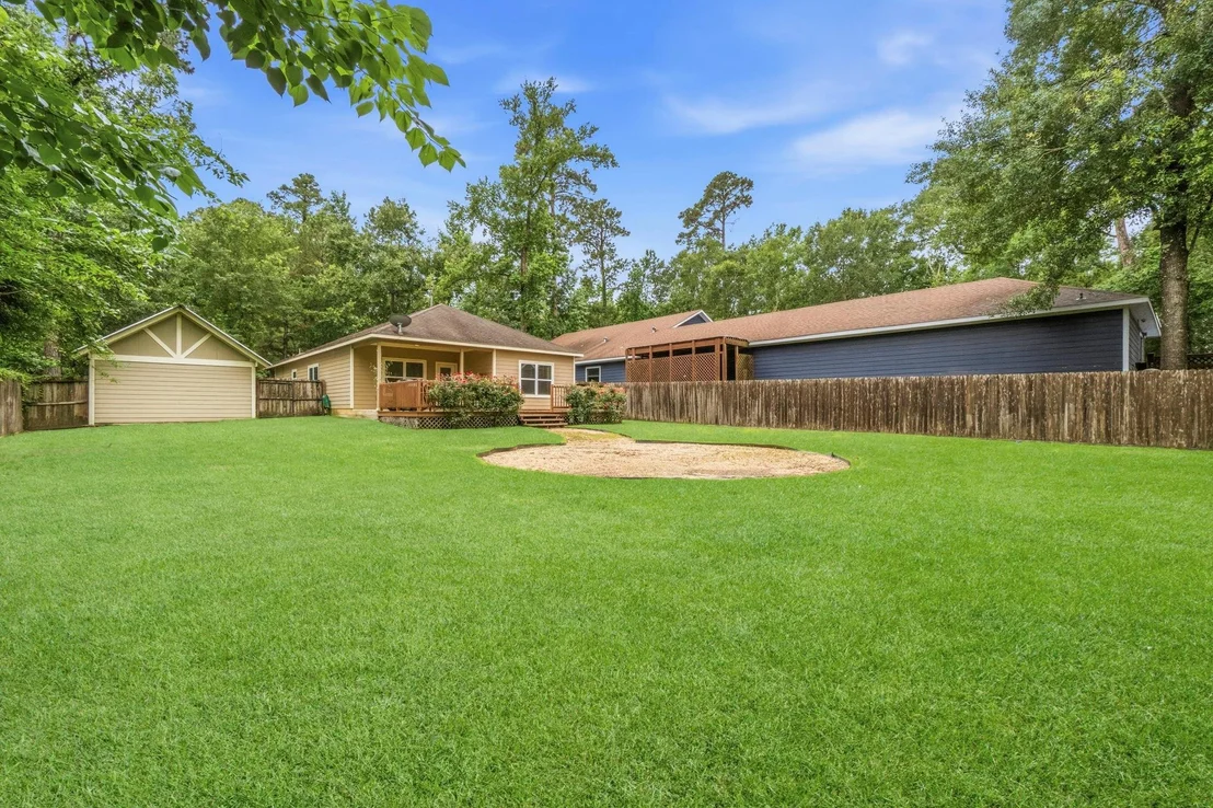 Photo of 418 Commanche Road