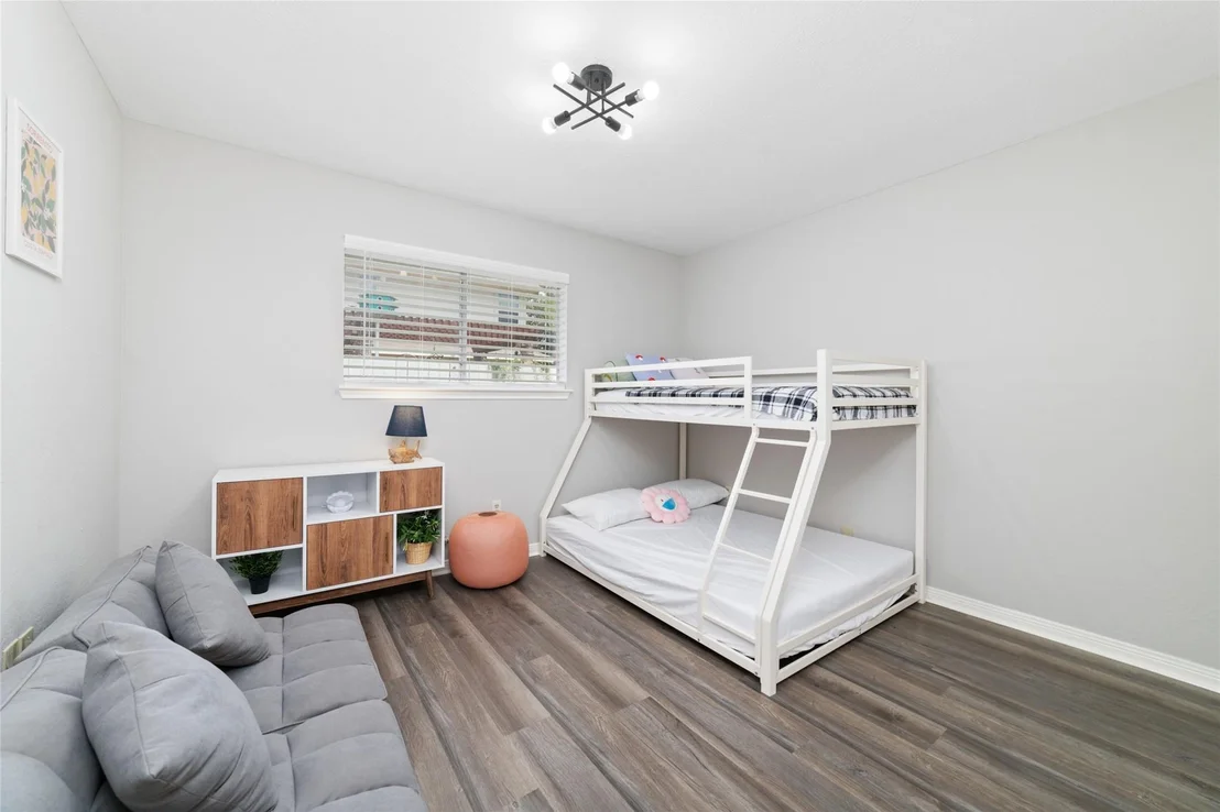 Photo of 12702 Ashford Creek